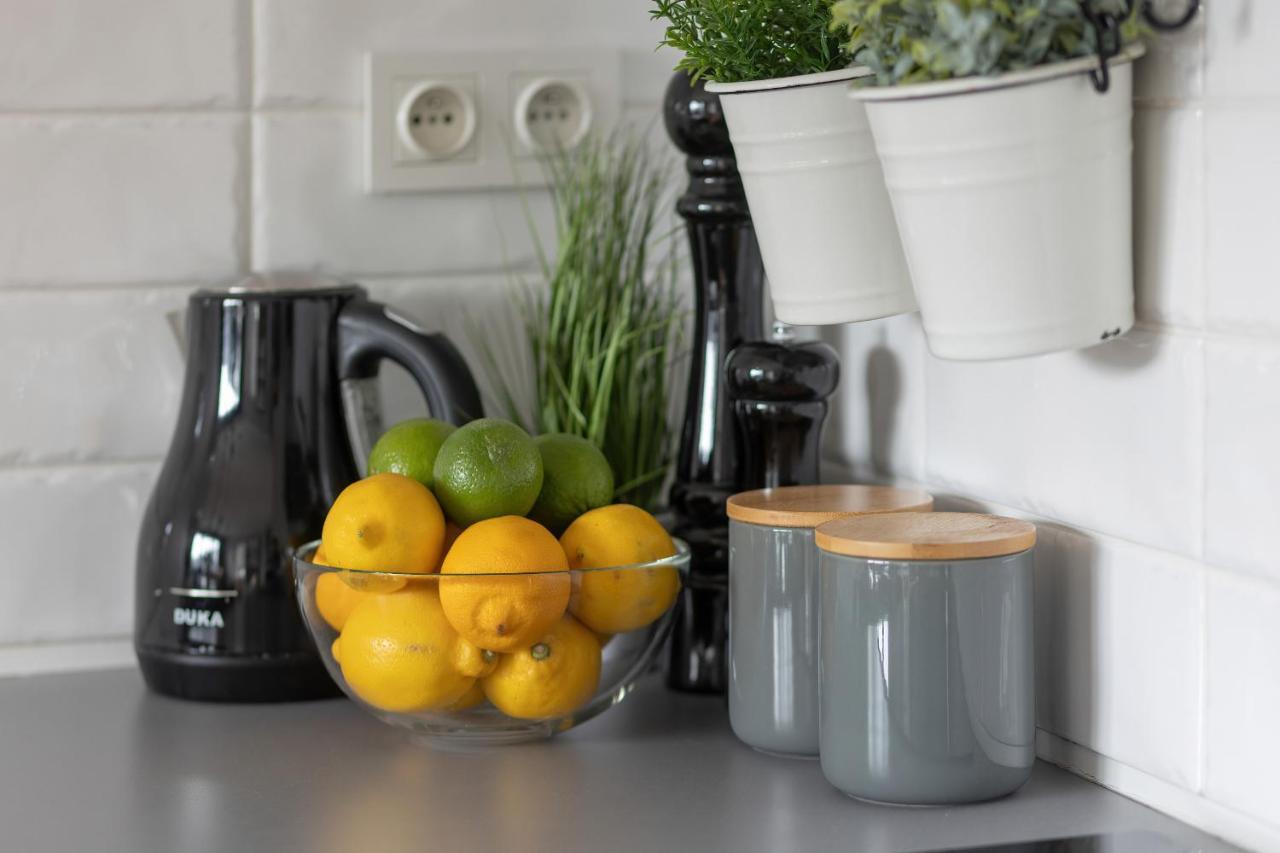 Cozy Apartment Gieysztora Wilanow By Noclegi Renters وارسو المظهر الخارجي الصورة