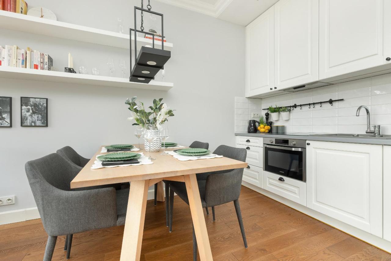 Cozy Apartment Gieysztora Wilanow By Noclegi Renters وارسو المظهر الخارجي الصورة